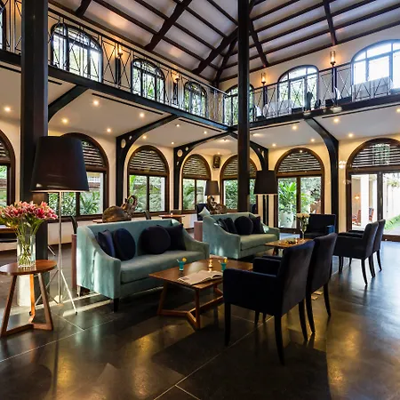 Heritage Suites Hotel