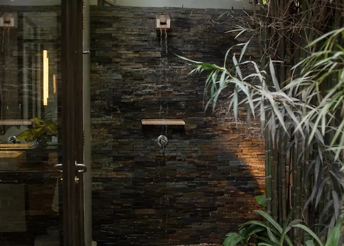 Hotel Heritage